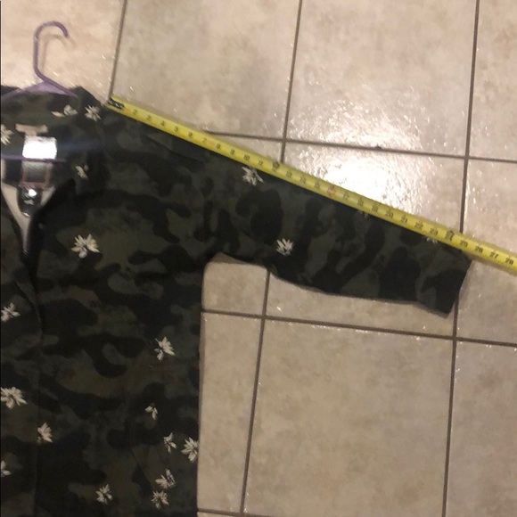 Last One CAMO FLORAL JACKET - Picture 7 of 8